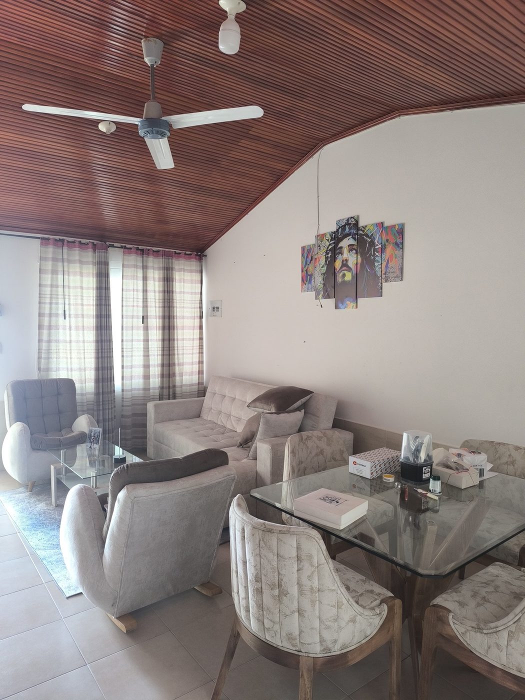 Entrega real de muebles a cliente de Elegant House, foto 7 de 16